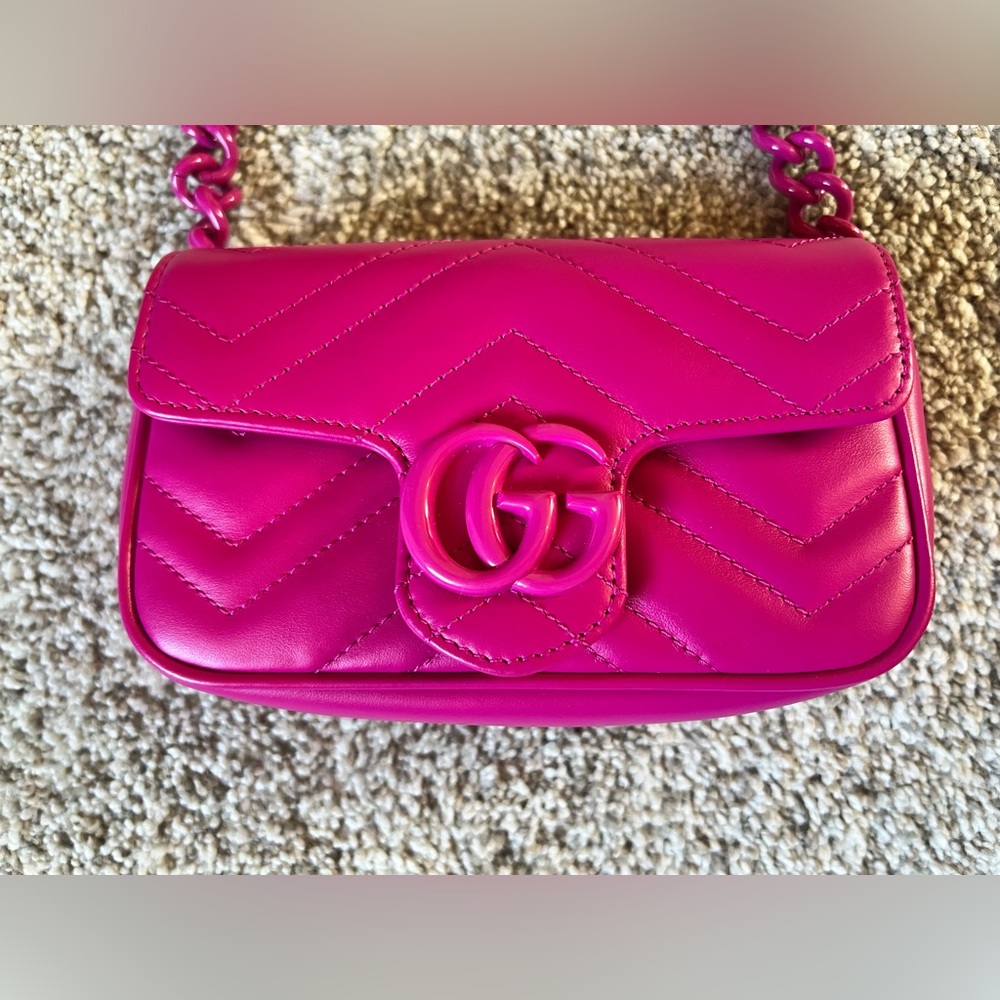 Gucci Fuchsia Calfskin Quilted Leather Shoulder Chain Mini Crossbody Bag - Picture 5 of 16
